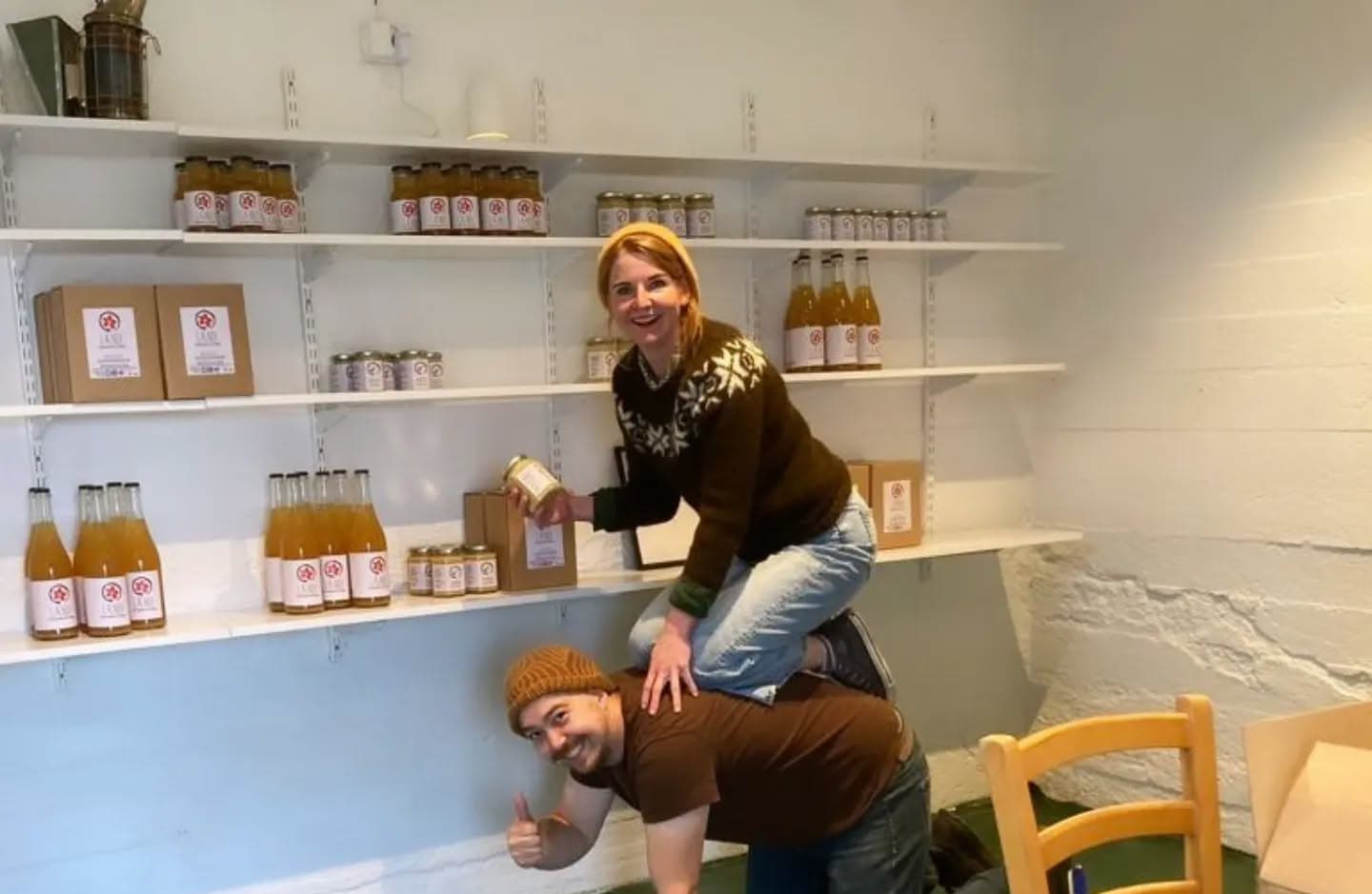 Selvbetjent butikk i låven